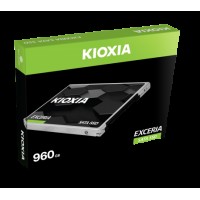 960GB KIOXIA EXCERIA 2.5" 3D 555/540MB/s LTC10Z960GG8 ( stoklarda var)